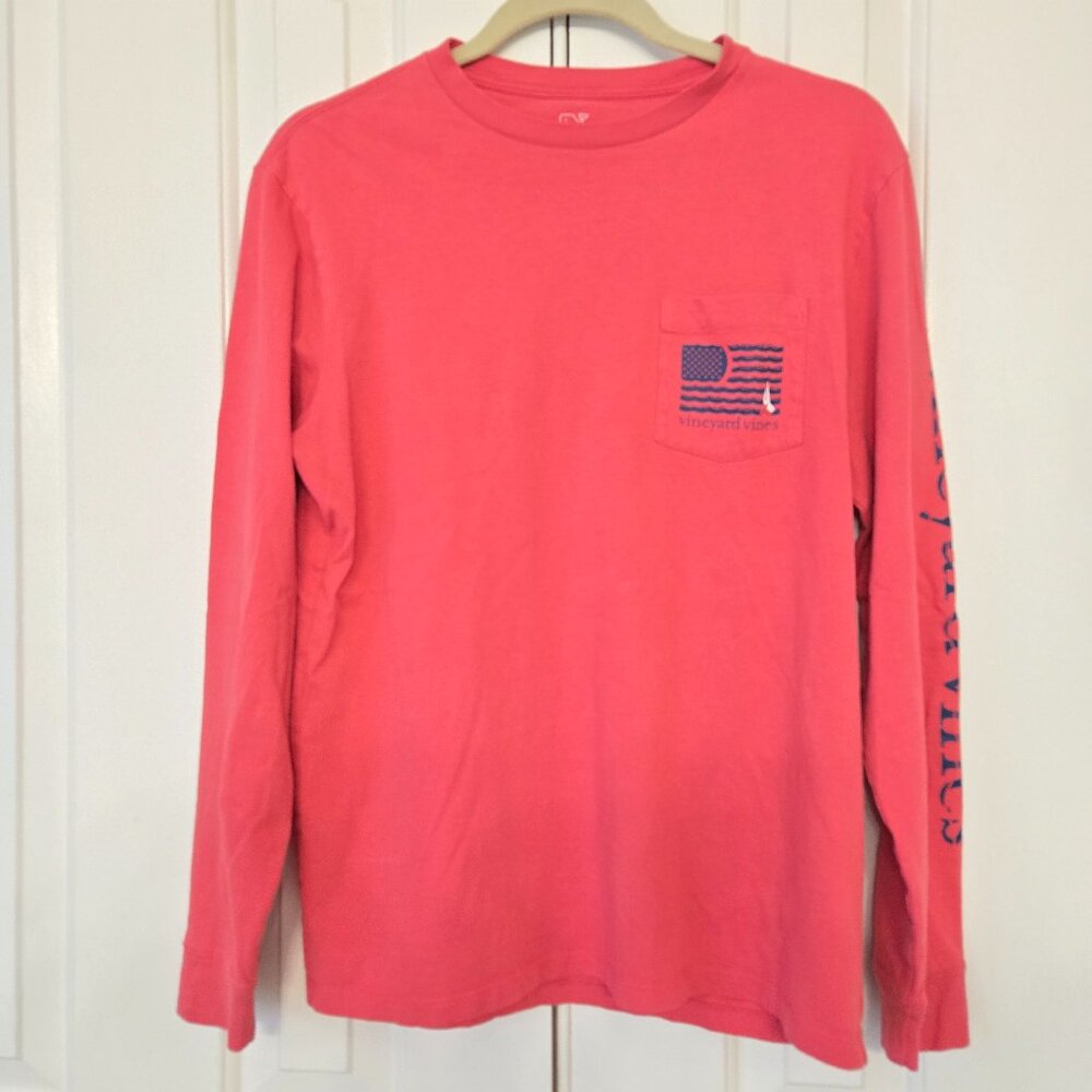 Vineyard Vine long-sleeved tee (Like New - in great Condition)
